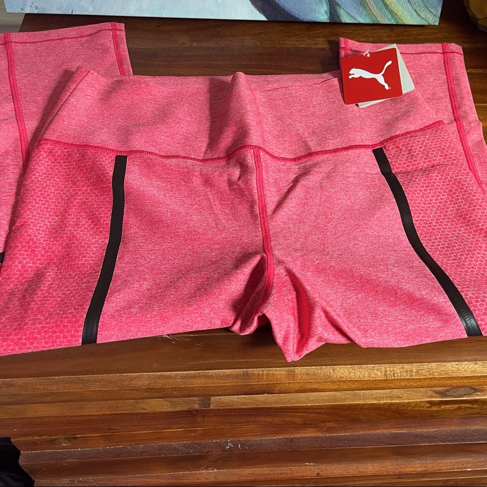 NWT Puma Capri Coral & Black Leggings Size XL